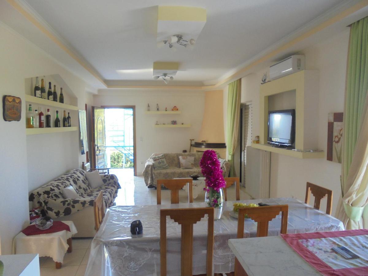 Appartamento Kostas Family House Káto Ássos Esterno foto