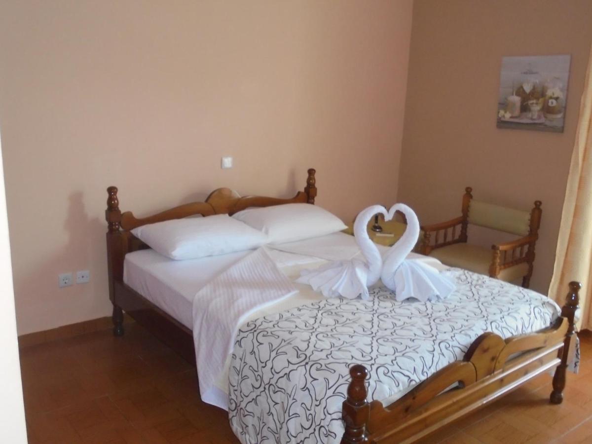 Appartamento Kostas Family House Káto Ássos Esterno foto